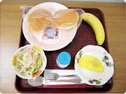 朝食