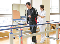平行棒内歩行訓練